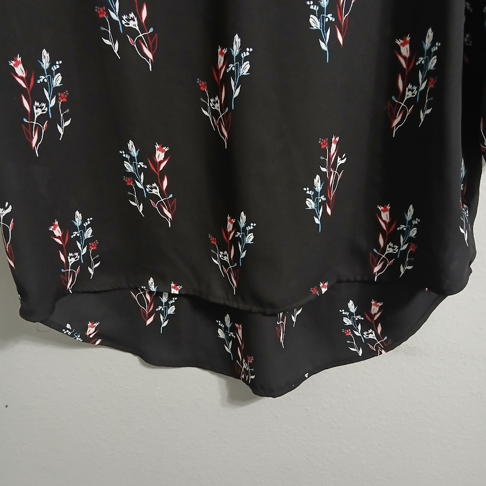 Floral Black Blouse - Picture 12 of 13